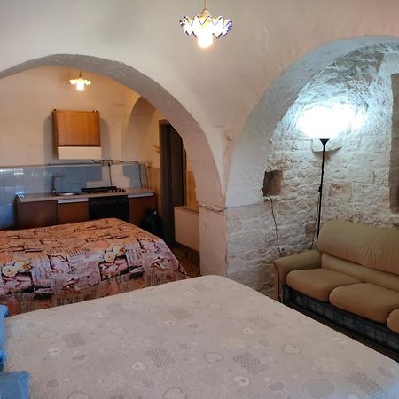 Trullo Francisco Pensionat Martina Franca Eksteriør billede